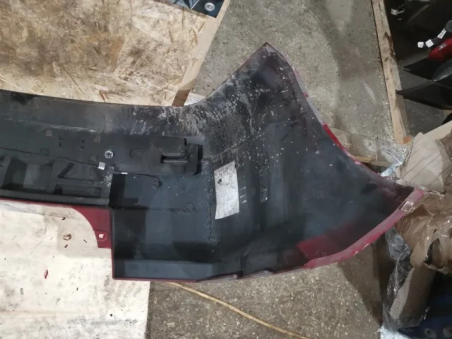 Бампер задний для Dodge Caliber 2006-2012 на фотографиях