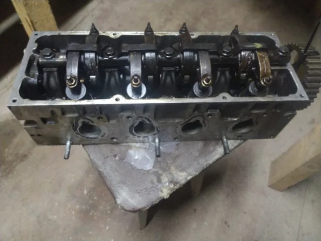 ГБЦ для Renault Logan 2005-2015 (LS) на фотографиях