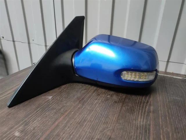 Стекла и зеркала для Mazda 3 BK Хэтчбек 2003-2009 на фотографиях