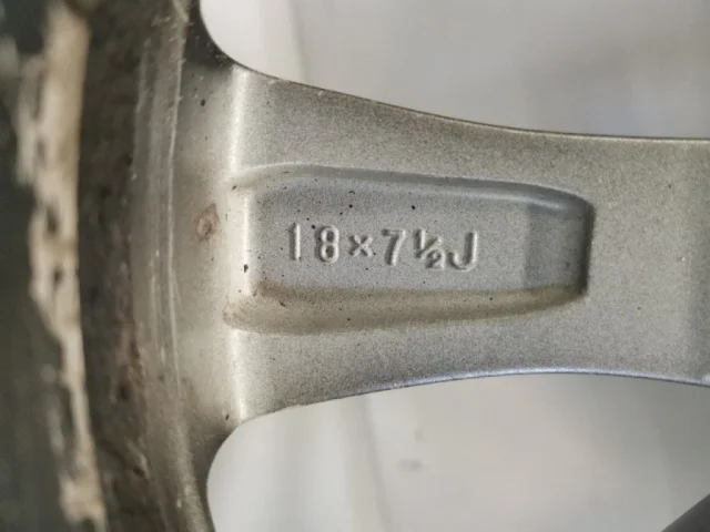 Диск колесный литой для Toyota RAV4 XA40 rest 2015-2019 на фотографиях