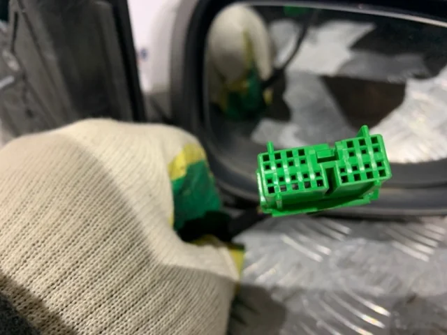 Зеркало заднего вида (в салоне) для Volvo C30 MK 2006-2013 на фотографиях