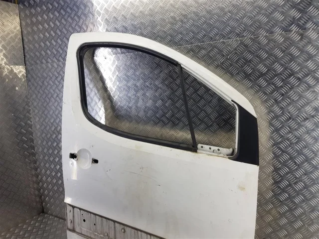 Двери для Citroen Berlingo 2 B9 фургон 2008-2016 на фотографиях