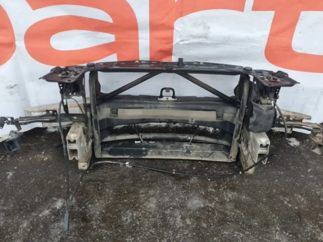 Панель радиатора (телевизор) для BMW 3er F30 2011-2019 на фотографиях