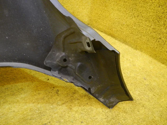 Крыло правое для BMW 3er F30 2011-2019 на фотографиях