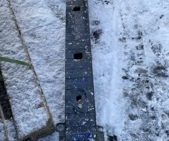 Усилитель заднего бампера для Volvo C30 MK 2006-2013 на фотографиях