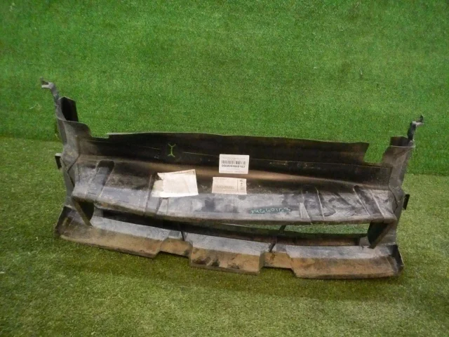 Воздуховод радиатора левый для BMW 3er F30 2011-2019 на фотографиях