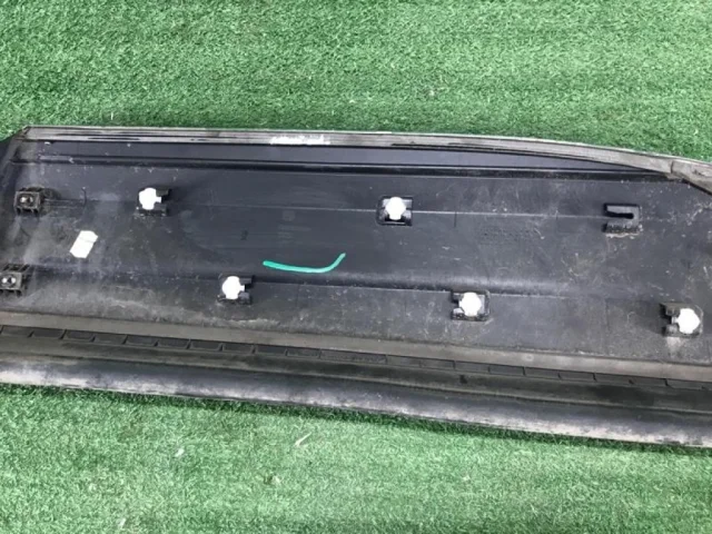 Молдинг двери задний правый для Volkswagen Tiguan I NF 2006-2017 на фотографиях