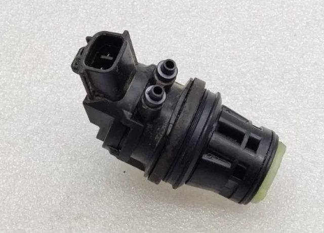 Мотор омывателя лобового стекла для Mazda CX 5 KE 2011-2017 на фотографиях