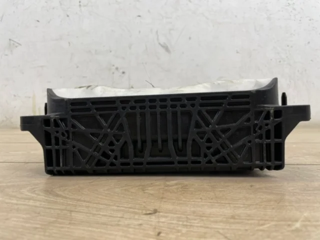 Подушка безопасности пассажира для Audi Q7 4M 2015+ на фотографиях