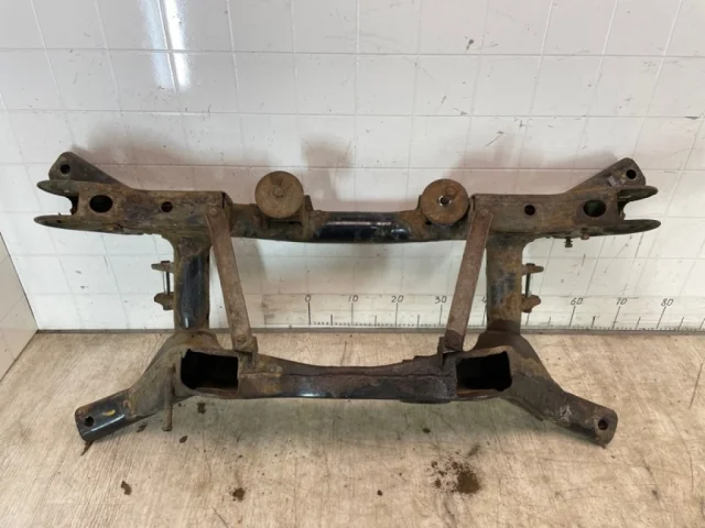 Задний подрамник для Mitsubishi ASX I rest 1 (2013-2016) на фотографиях