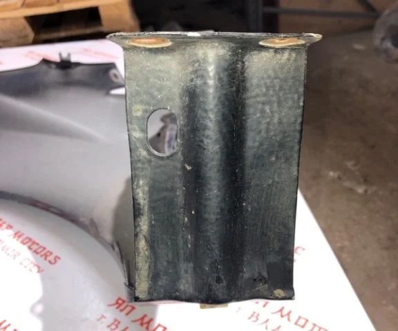 Крыло правое для Mazda CX 7 ER 2006-2010 на фотографиях