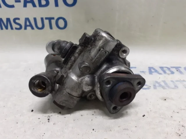 Насос ГУР для Audi Q5 8R 2008-2016 на фотографиях