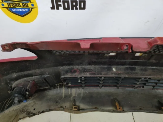 Бампер передний для Suzuki Swift Хэтчбек 3-d 2004-2010 на фотографиях