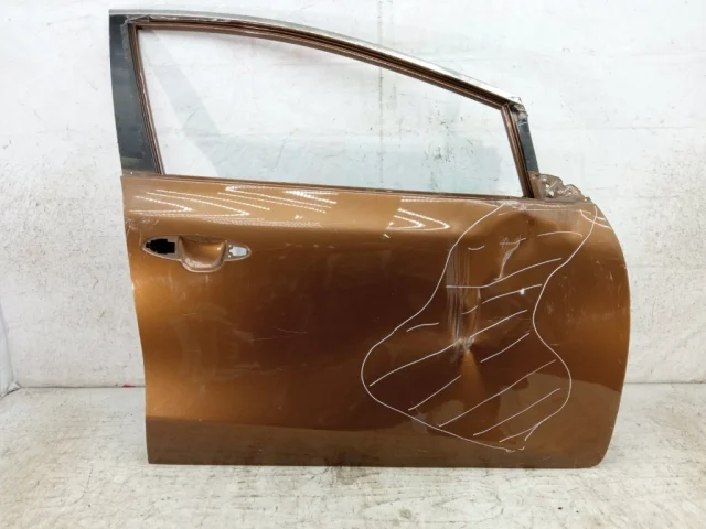 Дверь передняя правая для Kia Ceed 1 ED rest 2010-2012 на фотографиях