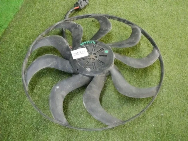 Вентилятор радиатора охлаждения ДВС для BMW X3 G01 2017-2023 на фотографиях