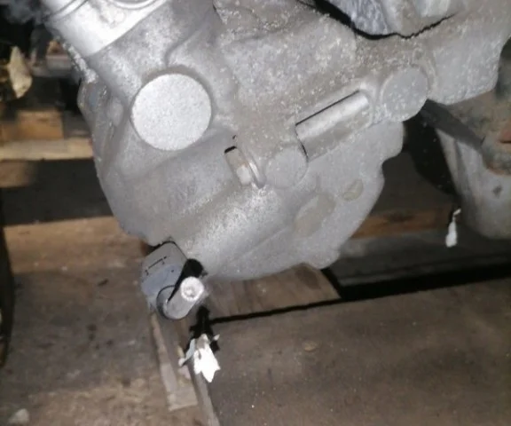 Компрессор кондиционера для Volkswagen Passat Variant (B6, Typ 3C) 2004-2010 на фотографиях