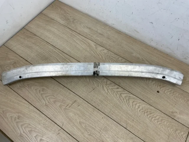 Усилитель бампера передний верхний для Audi Q7 4L 2005-2015 на фотографиях