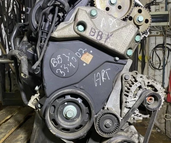 Двигатель без навесного для Volkswagen Polo IV Седан (9N2) 2003-2005 на фотографиях