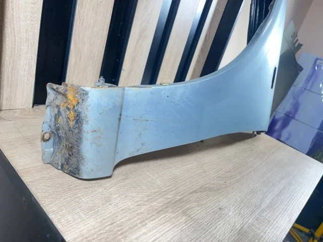 Крыло левое для Nissan Almera Classic B10 2006-2012 на фотографиях