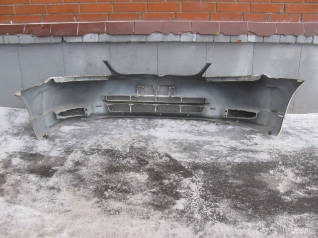 Бампер для Toyota Corolla E110 Седан 1997-2002 на фотографиях