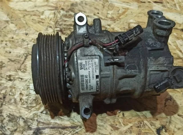 Компрессор кондиционера для Opel Insignia Седан A 2008-2017 на фотографиях