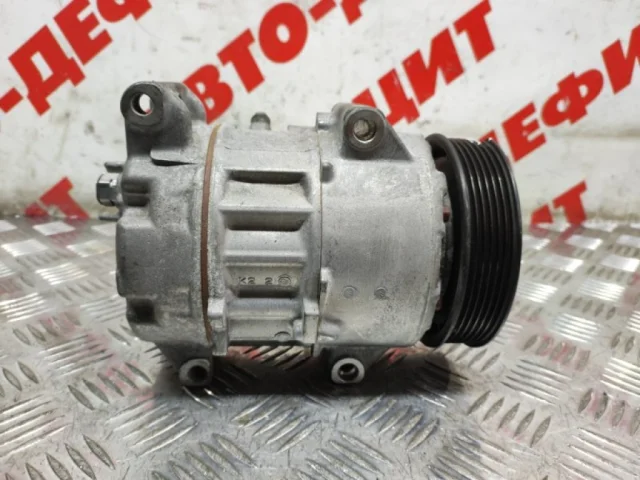 Компрессор кондиционера для Toyota RAV4 XA40 2013-2015 на фотографиях