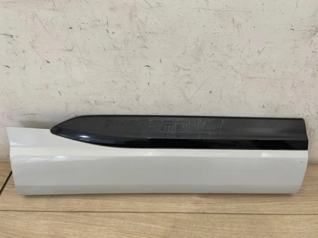 Стекло двери заднее правое для Audi Q7 4M 2015+ на фотографиях