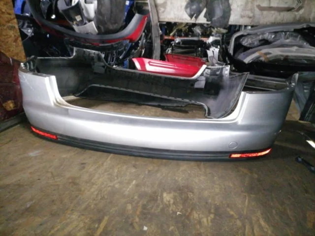 Бампер для Volkswagen Touran 1T 2003-2015 на фотографиях