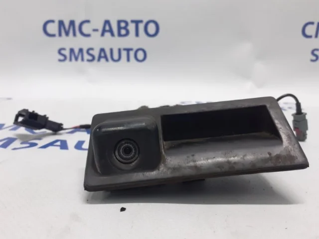 Камера заднего вида для Volkswagen Touareg II (7P5) 2010-2014 на фотографиях