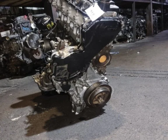 Двигатель без навесного для Nissan Serena C23 1994-1999 на фотографиях