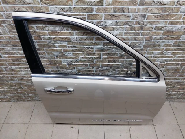 Двери для Jeep Grand Cherokee 4 WK2 rest 2013-2018 на фотографиях