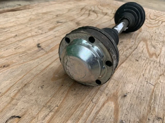 Привод передний левый для Volkswagen Passat (B6, Typ 3C) 2005-2010 на фотографиях