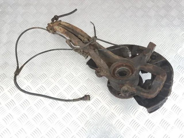 Кулак поворотный правый для Audi Q7 4L 2005-2015 на фотографиях