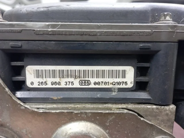 Блок ABS для BMW 5er Ф10 2010-2013 на фотографиях