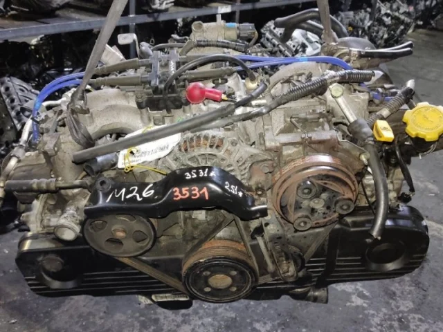 Двигатель без навесного для Subaru Legacy Универсал BH/B12 1998-2003 на фотографиях