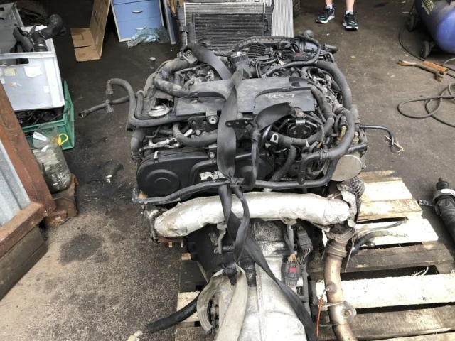 Двигатель для Jaguar XF X250 2008-2016 на фотографиях