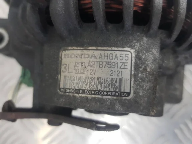 Генератор для Honda CR-V RD 2001-2006 на фотографиях