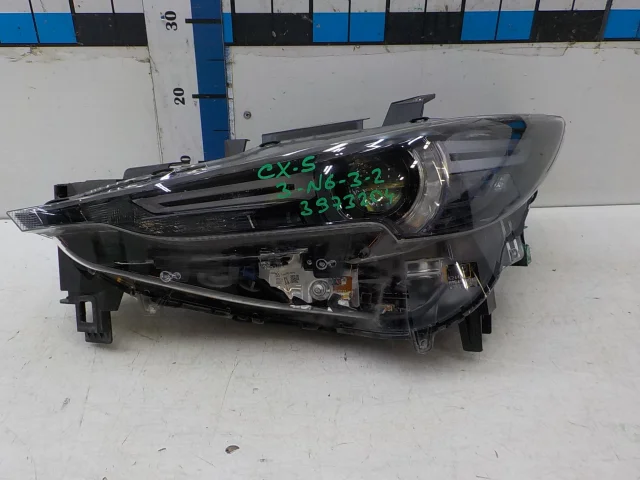 Фара ксенон левая для Mazda CX 5 KF 2017 на фотографиях
