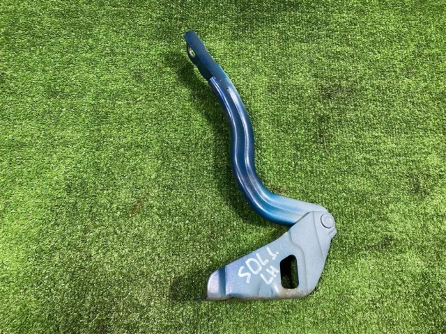 Петля капота левая для Hyundai Solaris 1 рестайлинг 2014-2017 на фотографиях