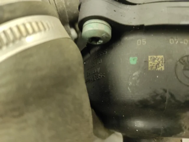 Насос охлаждающей жидкости ДВС(Помпа) для BMW 3er Е93 Кабриолет 2007-2012 на фотографиях