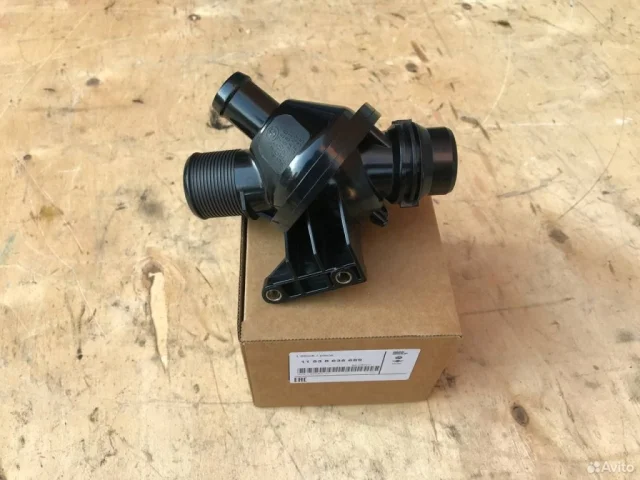 Термостат для BMW 3er F30 2011-2019 на фотографиях