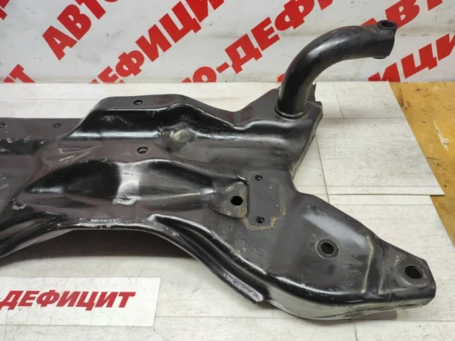 Подрамник двигателя для Mitsubishi Outlander II CW0W 2005-2012 на фотографиях