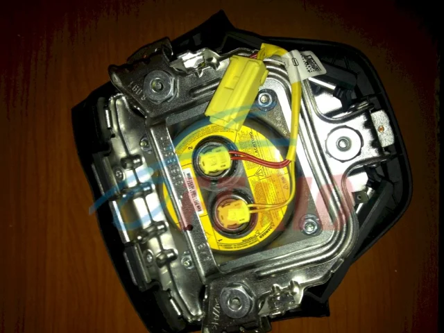 Подушка безопасности пассажира для Honda CR-V RE 2006-2009 на фотографиях