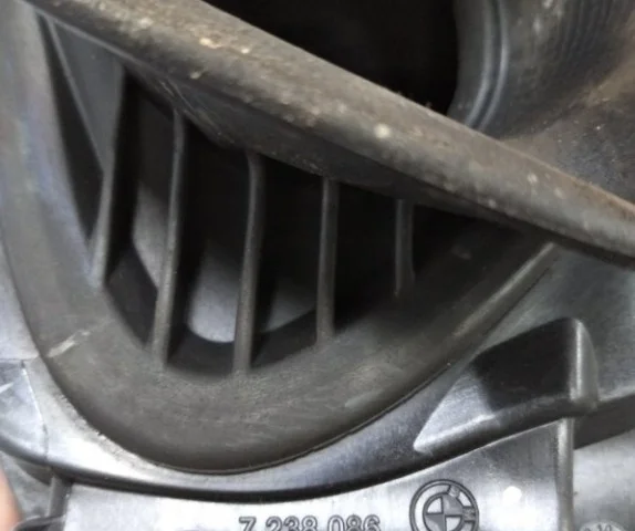 Лючок топливного бака для BMW X3 F25 2010-2017 на фотографиях