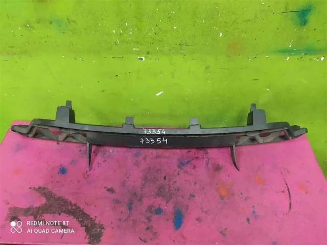 Кронштейн заднего бампера левый для Audi Q7 4L 2005-2015 на фотографиях