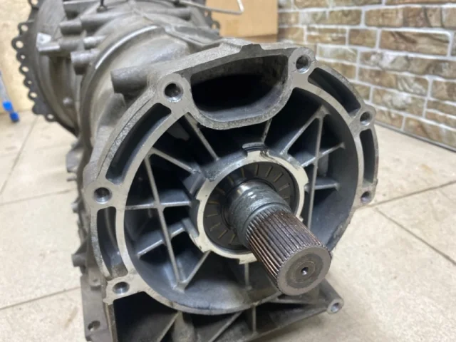 АКПП для Land Rover Discovery L319 2004-2009 на фотографиях