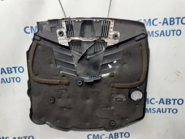Пластиковая крышка двигателя для Mercedes-Benz GL class X164 2006-2012 на фотографиях