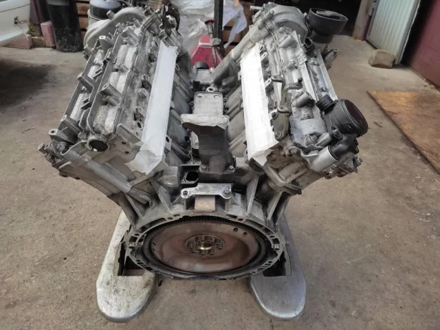 Двигатель без навесного для Mercedes-Benz GL class X164 2006-2012 на фотографиях