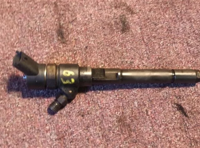 Форсунка топливная для Opel Antara 2006-2017 на фотографиях