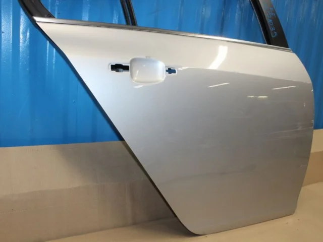 Двери для Opel Insignia Хэтчбек A 2008-2017 на фотографиях